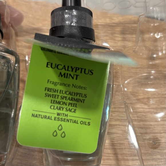 EUCALYPTUS MINT White Barn Bath & Body Works Wallflower Refill Bulb Lot of 2 - Picture 2 of 2